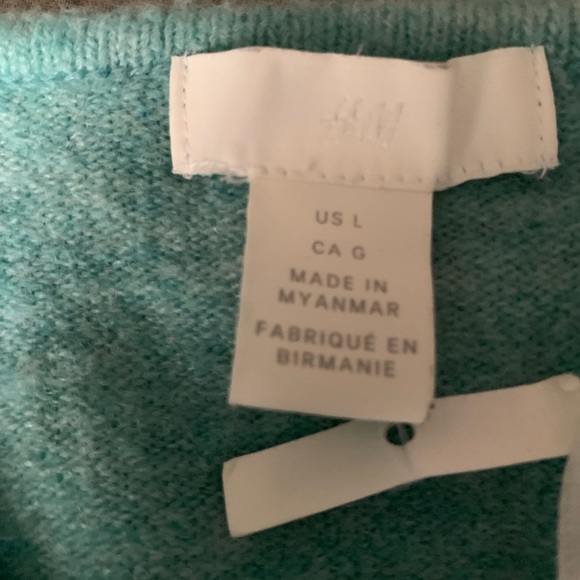 Super Soft H&M Oversized V Neck Sweater, Sz L, NWOT. - Picture 4 of 8